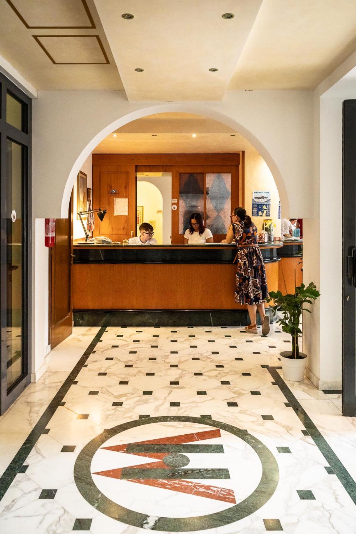 Easy Hotel Meryon 索托马里纳 外观 照片