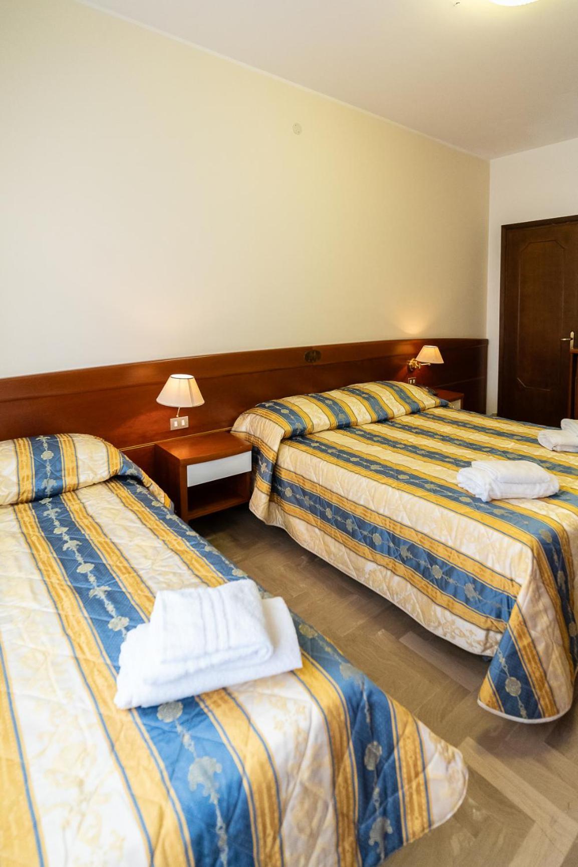 Easy Hotel Meryon 索托马里纳 客房 照片